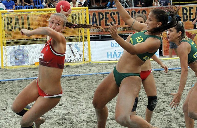 Conheça mais do handebol de praia feminino – regras e competição