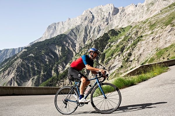 ULTRAMARATONAS - Essas 8 competições de ciclismo são as mais complexas do mundo