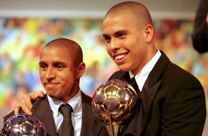 Roberto Carlos é o lateral que mais fez gols no futebol - Relembre a história dele