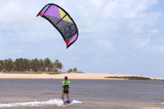 Kitesurf –Veja o que é preciso para praticar